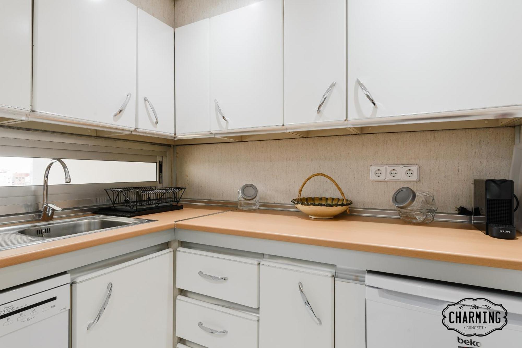 Апартаменты Charming Eurobuilding 2 Terrace Exclusive - Plaza De Parking Мадрид Экстерьер фото